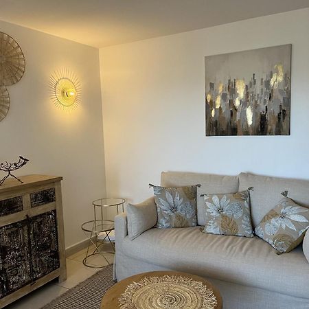 Frejus Plage Le Capitole T2 35M2 Climatise Balcon Exterior photo