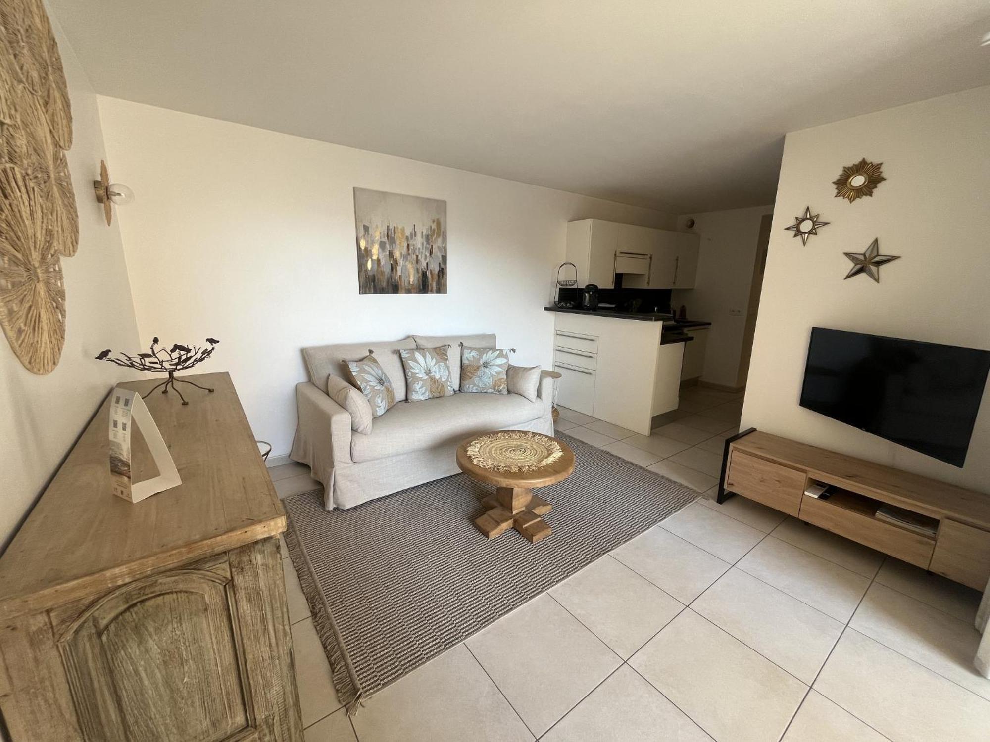 Frejus Plage Le Capitole T2 35M2 Climatise Balcon Exterior photo
